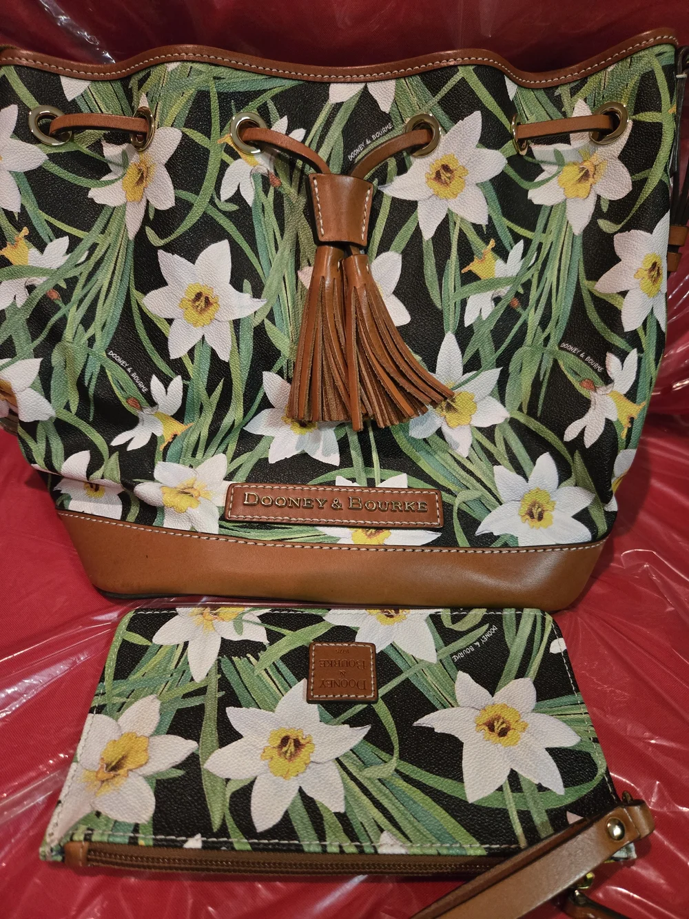 Dooney & Bourke Black Green Floral Drawstring Bucket Bag with Tan Trim. W/Pouch